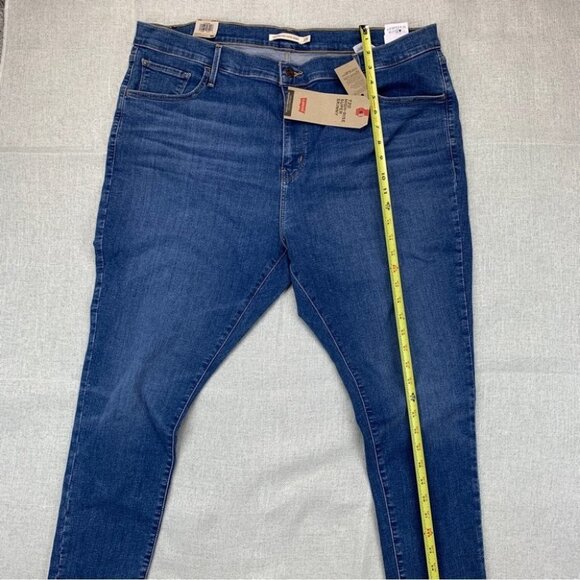 Levi’s Women's Plus Size 720 High-Rise Super Skinny Jeans Size 22W - Picture 8 of 11